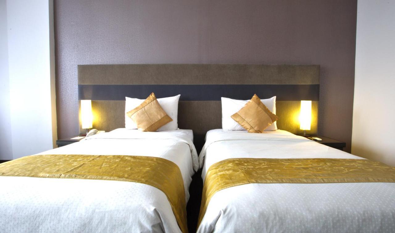 Tjokro Hotel Pekanbaru Room photo